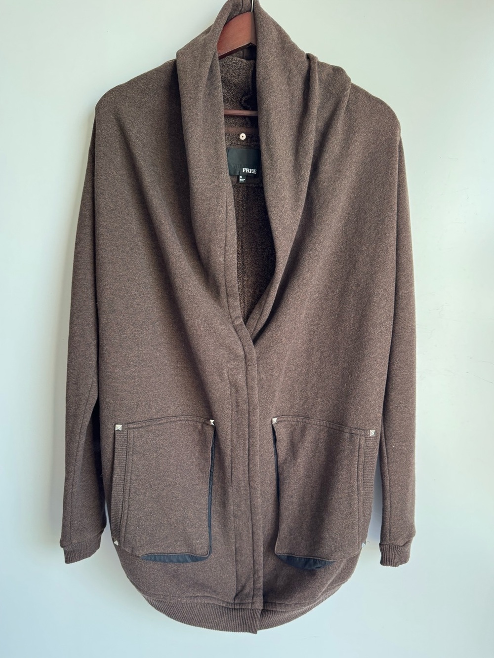 Wilfred Free Aritzia brown Diderot Rousseau cardigan shawl collar stud pocket‎